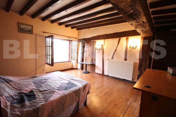 Saint-Denis-Les-Rebais. Belle maison Briarde de 157m2 sur un terrain clos de 2520m2 !