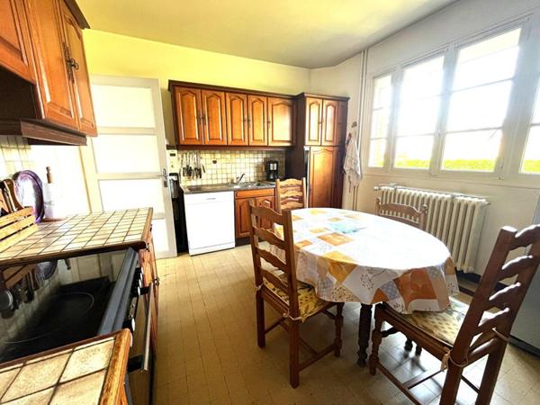 MAISON PLAIN PIED 4 chambres Centre ville de Gournay en Bray