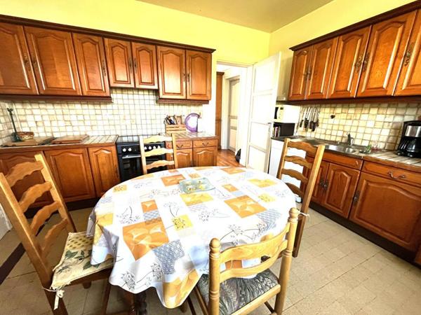 MAISON PLAIN PIED 4 chambres Centre ville de Gournay en Bray