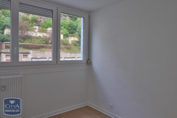Appartement à louer 3 pièces 67.79m²