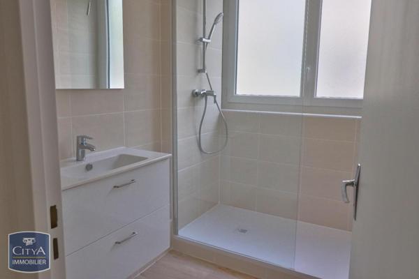 Appartement à louer 3 pièces 67.79m²