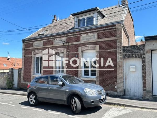 Location Maison 5 pièces 111.7 m² - 4 RUE GRANGE LEVEQUE Laon 02000