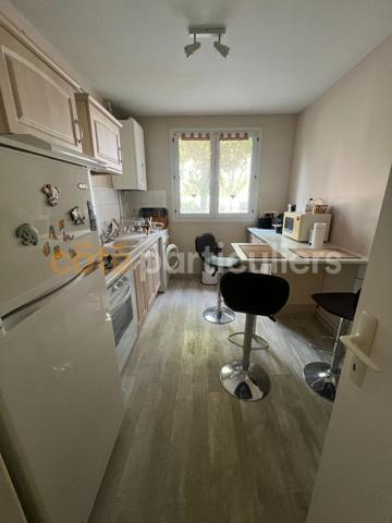 Vente
                Appartement62 m² - 3 Pièces -
                    TARBES (65000)