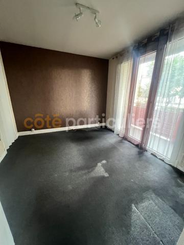 Vente
                Appartement62 m² - 3 Pièces -
                    TARBES (65000)