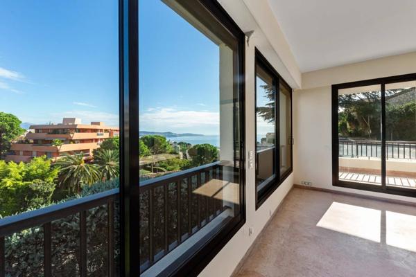 Villa Type Californienne à rénover, Nice Ouest