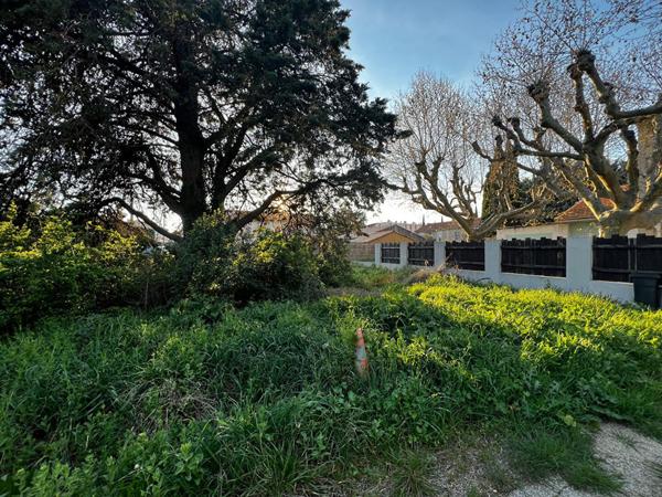 A VENDRE CAVAILLON TERRAIN Constructible 433 m²