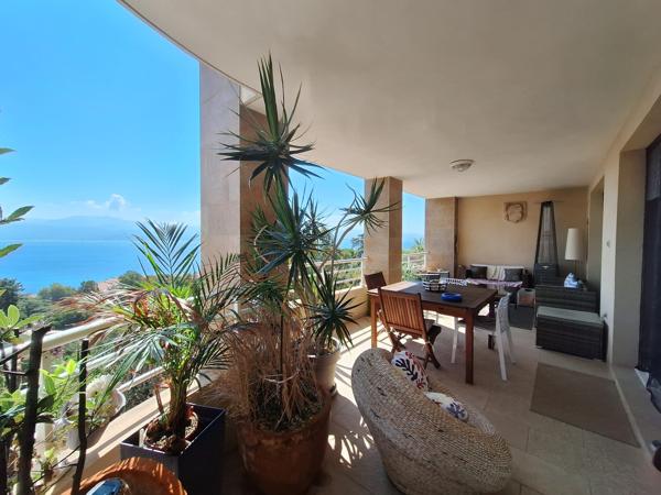 Appartement T4 de120m² belle vue mer parc Berthaud Ajaccio (20000)