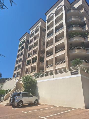 Appartement T4 de120m² belle vue mer parc Berthaud Ajaccio (20000)