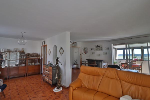 Maison en position dominante