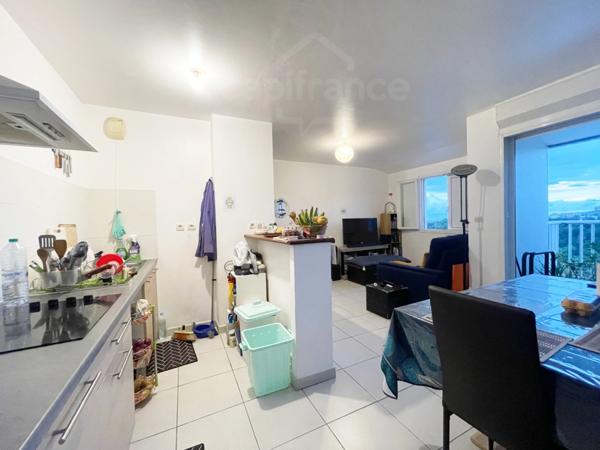 A Sainte-Marie, à vendre un appartement T3 de 59m2 au calme