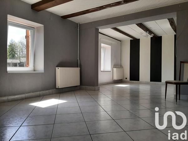 Maison 13 pièces de 230 m² à Lépanges-sur-Vologne (88600)