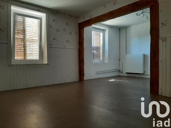 Maison 13 pièces de 230 m² à Lépanges-sur-Vologne (88600)
