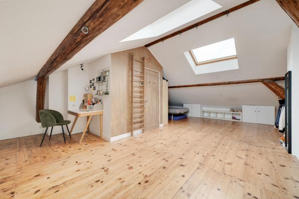 Maison 5 chambres dans quartier recherché