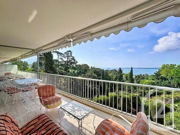 Appartement F3 à vendre  3 pièces - 103 m 2   CANNES  - 06