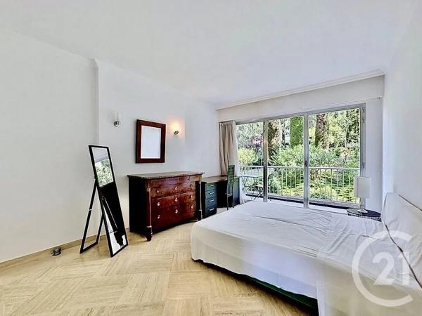 Appartement F3 à vendre  3 pièces - 103 m 2   CANNES  - 06