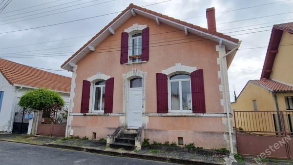 Coup de coeur ! Maison de charme des années 30 à deux pas du centre !