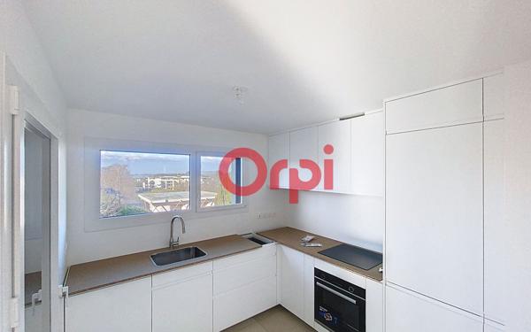 Appartement à louer    4 pièces • 89,30 m2 Saint-Julien-en-Genevois