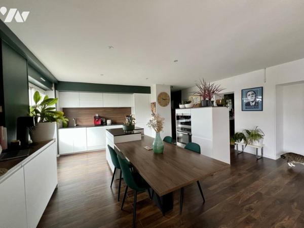 Petite Copro - APPART de 100m2 - Proche lycées 