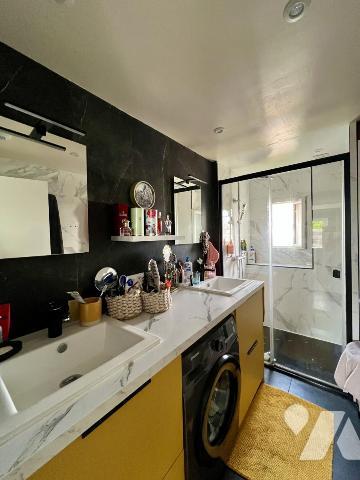 Petite Copro - APPART de 100m2 - Proche lycées 
