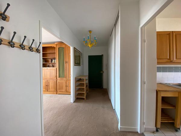 ASNIERES centre ville - Appartement 5 pièce(s) - 4ème étage - Loggia - un parking - une cave