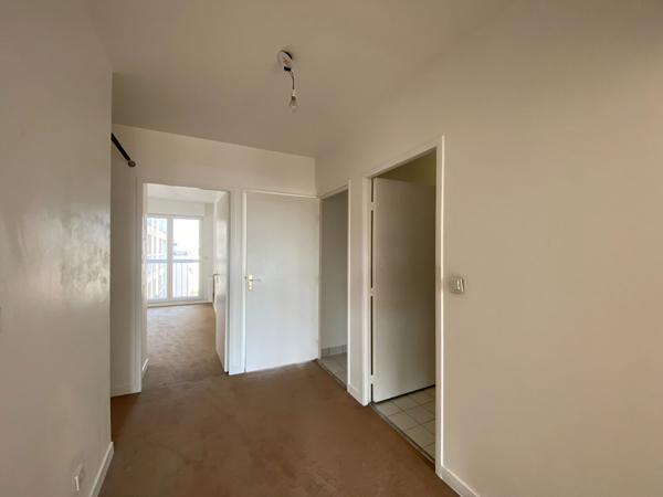 ASNIERES centre ville - Appartement 5 pièce(s) - 4ème étage - Loggia - un parking - une cave