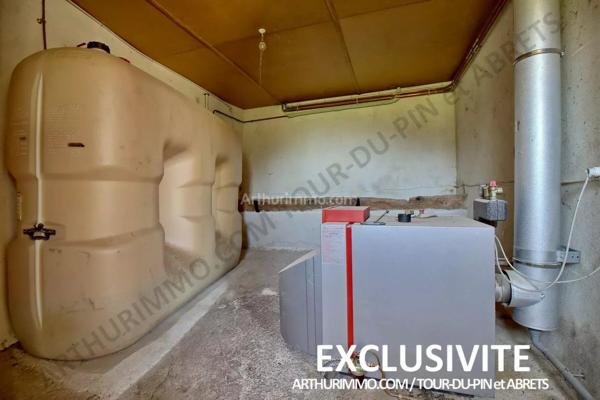 Vente                                                      Ferme
                        
                     4 pièces                      101 m2                     à La Tour-du-Pin