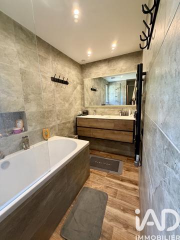 Maison à vendre 6 pièces 137 m² Le Luc