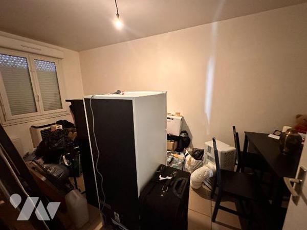 Spécial investisseur
A SAINT-JULIEN-DU-SAULT, une maison d'habitation de plain-pied vendue lou...