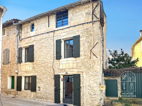 Saint-Rémy-de-Provence (13210) Maison de village en pierre de 91m2, 3 chambres
