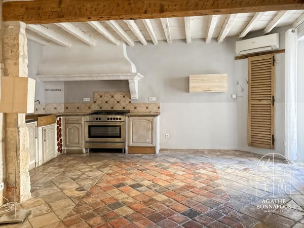 Saint-Rémy-de-Provence (13210) Maison de village en pierre de 91m2, 3 chambres
