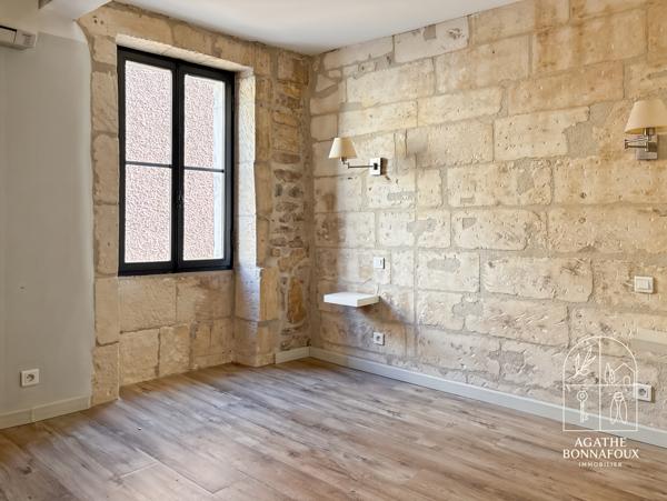 Saint-Rémy-de-Provence (13210) Maison de village en pierre de 91m2, 3 chambres