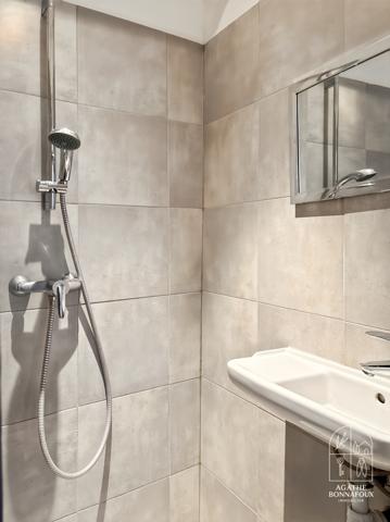 Saint-Rémy-de-Provence (13210) Maison de village en pierre de 91m2, 3 chambres