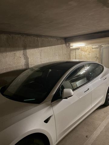 Parking / box Courbevoie 16 m2
