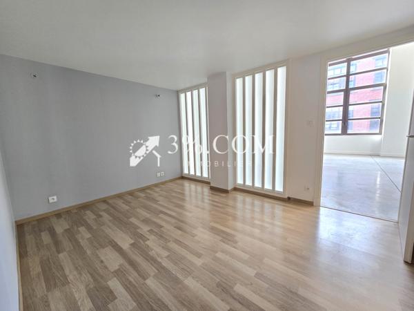 Loft 5 pièce(s) 3 chambre(s) 145 m²