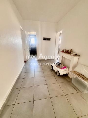 Maison à LA RICAMARIE, 42150 - 9 pièces 220m²
