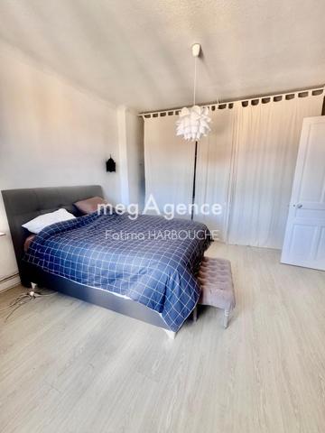 Maison à LA RICAMARIE, 42150 - 9 pièces 220m²