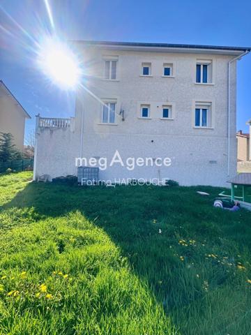 Maison à LA RICAMARIE, 42150 - 9 pièces 220m²