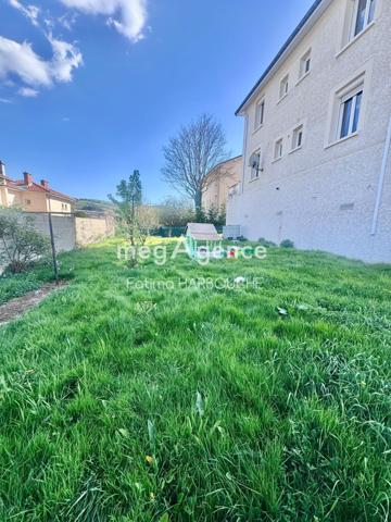Maison à LA RICAMARIE, 42150 - 9 pièces 220m²