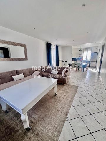 Maison à LA RICAMARIE, 42150 - 9 pièces 220m²
