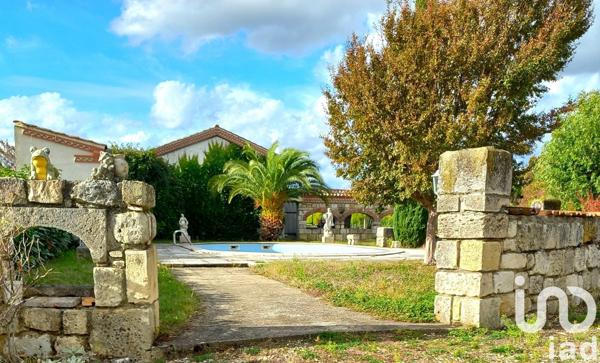 Maison 11 pièces de 300 m² à Estillac (47310)