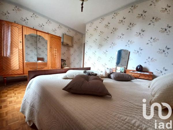 Maison 11 pièces de 300 m² à Estillac (47310)