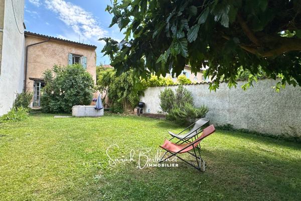 Maison
         8 pièces
        - 179 m² Exclusivité 550 000 € *