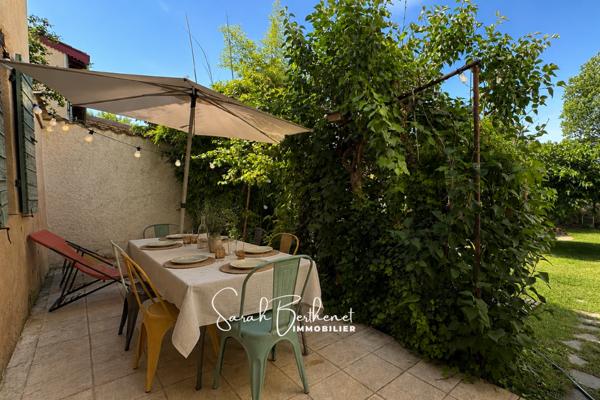 Maison
         8 pièces
        - 179 m² Exclusivité 550 000 € *