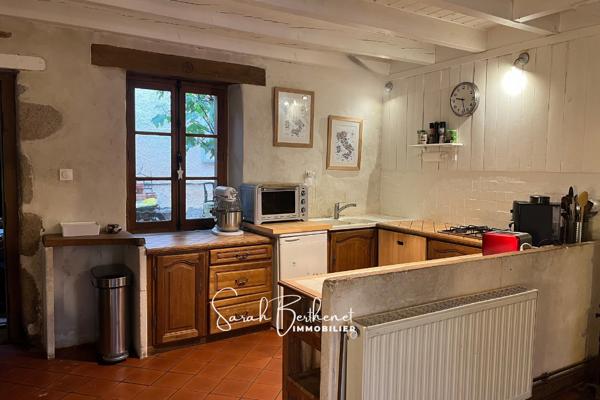 Maison
         8 pièces
        - 179 m² Exclusivité 550 000 € *