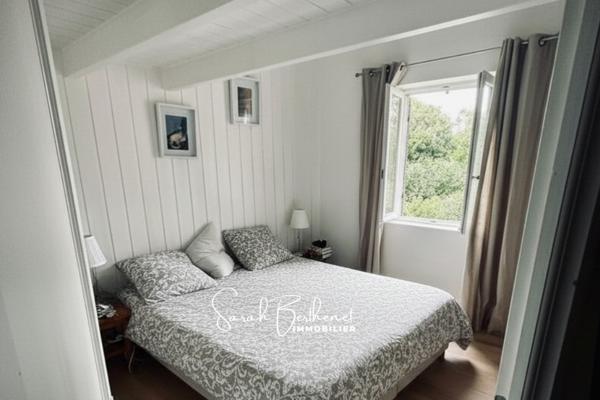 Maison
         8 pièces
        - 179 m² Exclusivité 550 000 € *