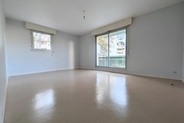 Appartement T3 - 67 m² avec jardin, parking et cave – Quartier prisé "La Madeleine" à Vannes