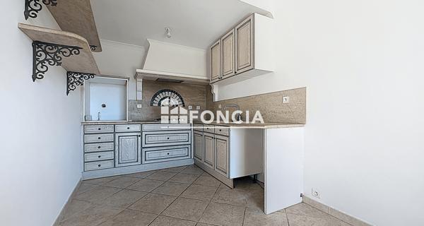 À vendre Appartement 4 pièces 96.4 m² - Sommières 30250