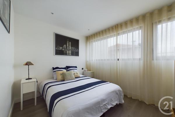 Maison à vendre  7 pièces - 169 m2 LE BOUSCAT - 33