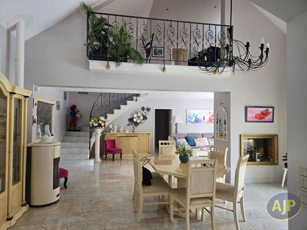 Vente maison Saint Marc Sur Mer : 1 155 000 € - AJP Immobilier Saint-Marc-sur-Mer