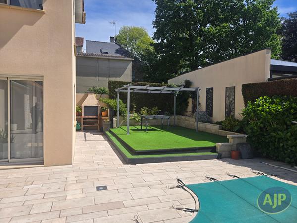 Vente maison Saint Marc Sur Mer : 1 155 000 € - AJP Immobilier Saint-Marc-sur-Mer